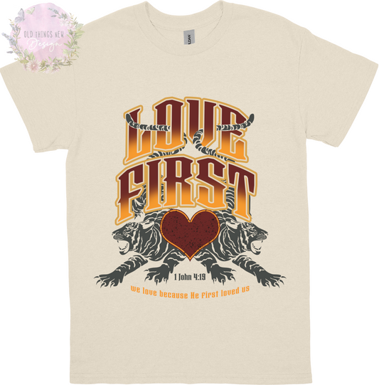 Love First(Dark) Kids T-Shirt